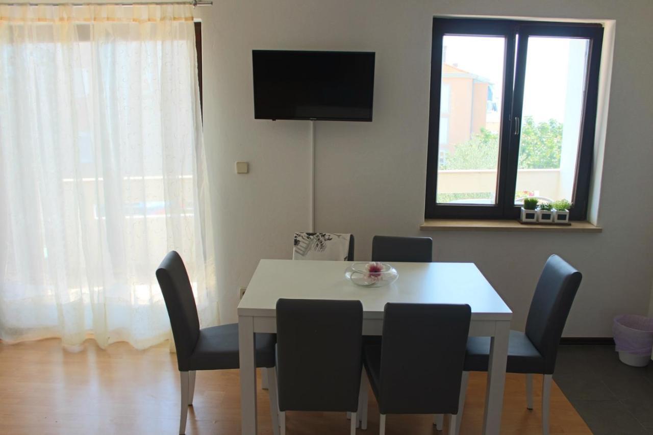 קרק Apartment Arna מראה חיצוני תמונה