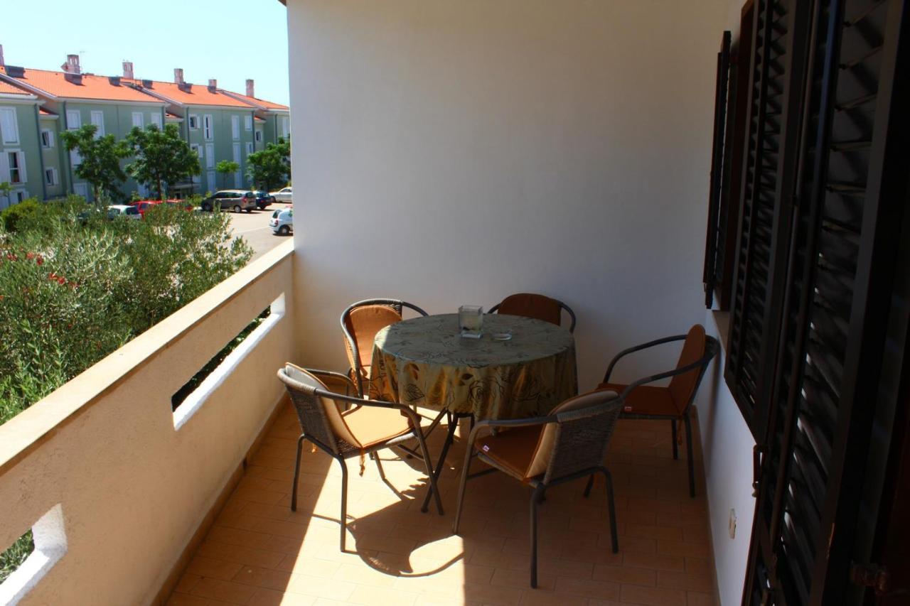 קרק Apartment Arna מראה חיצוני תמונה